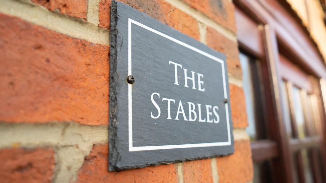 Вилла The Stables Вудхолл Спа Экстерьер фото