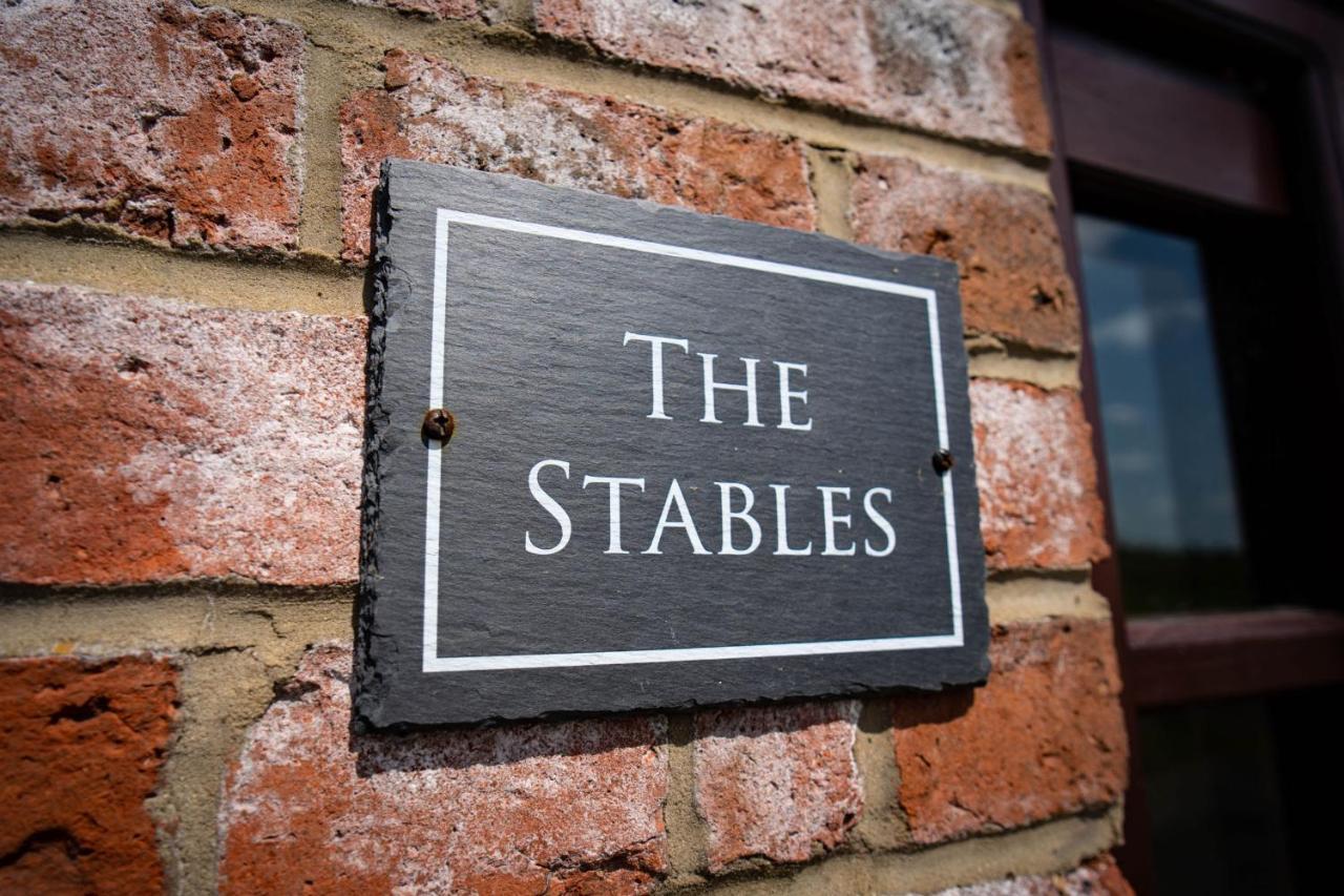 Вилла The Stables Вудхолл Спа Экстерьер фото