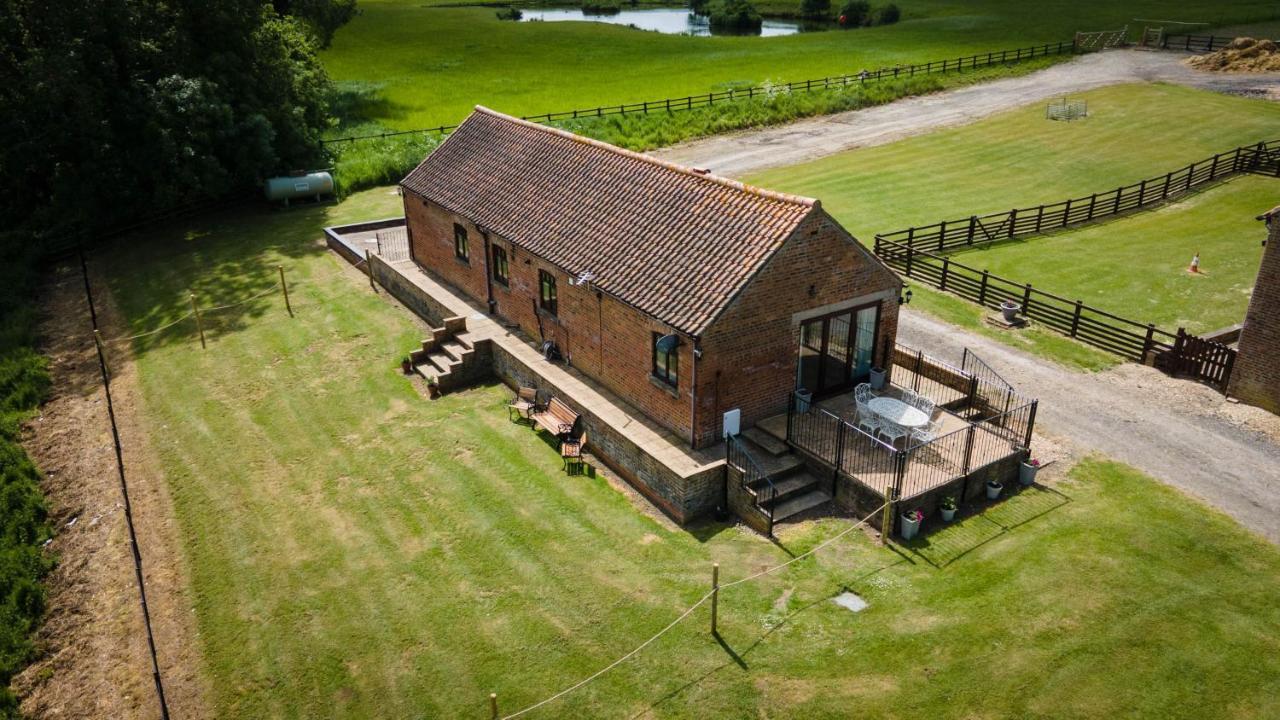 Вилла The Stables Вудхолл Спа Экстерьер фото